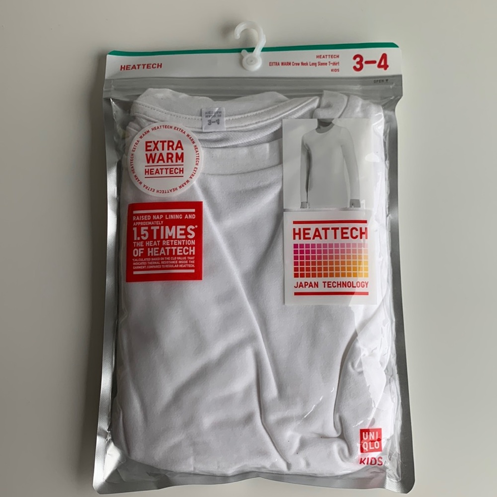 Uniqlo Heattech Extra Warm Crew Neck Long Sleeve T-Shirt
